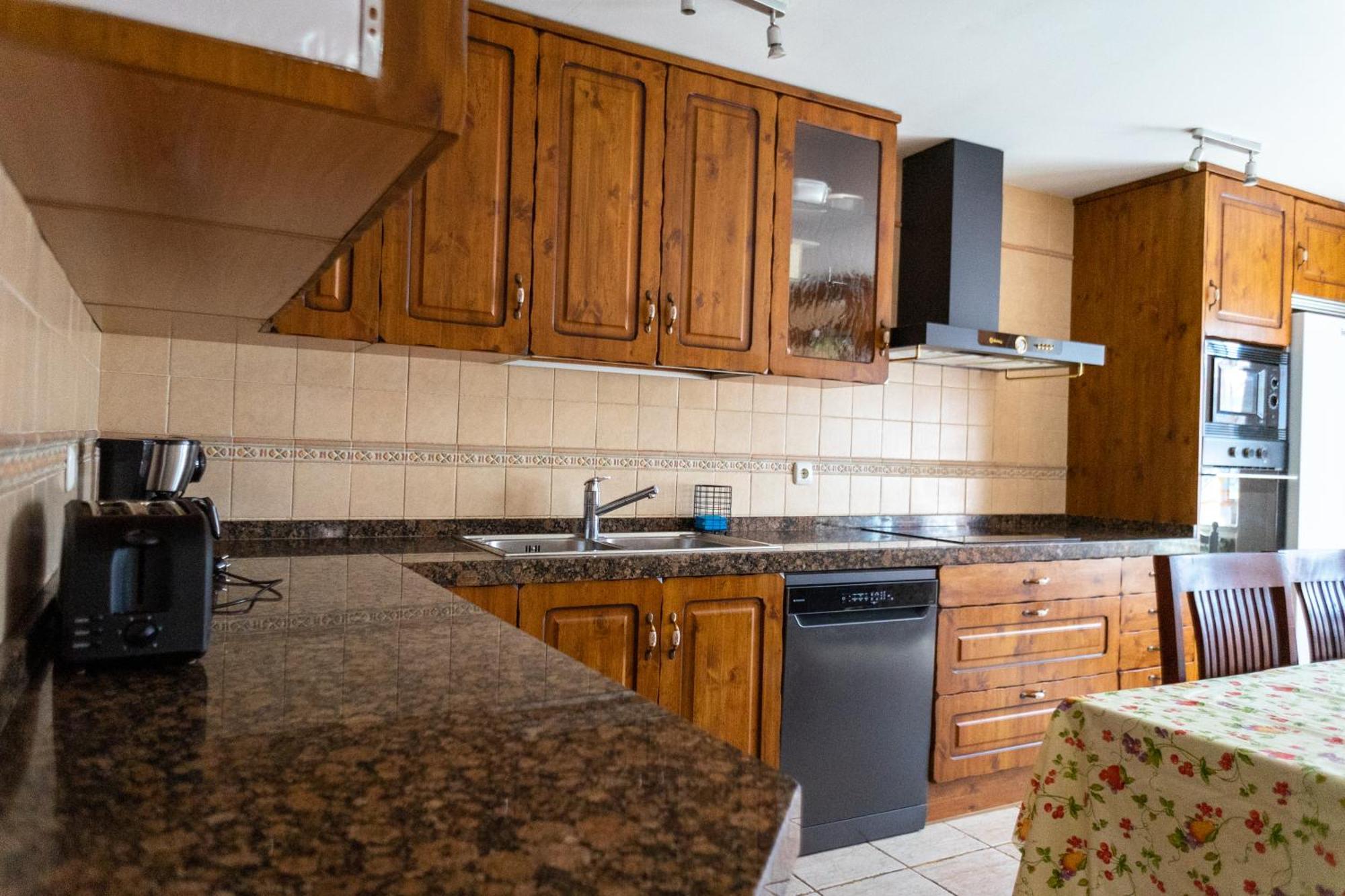 Dona Elvira Y Dona Sol Villa Vivar del Cid Екстериор снимка