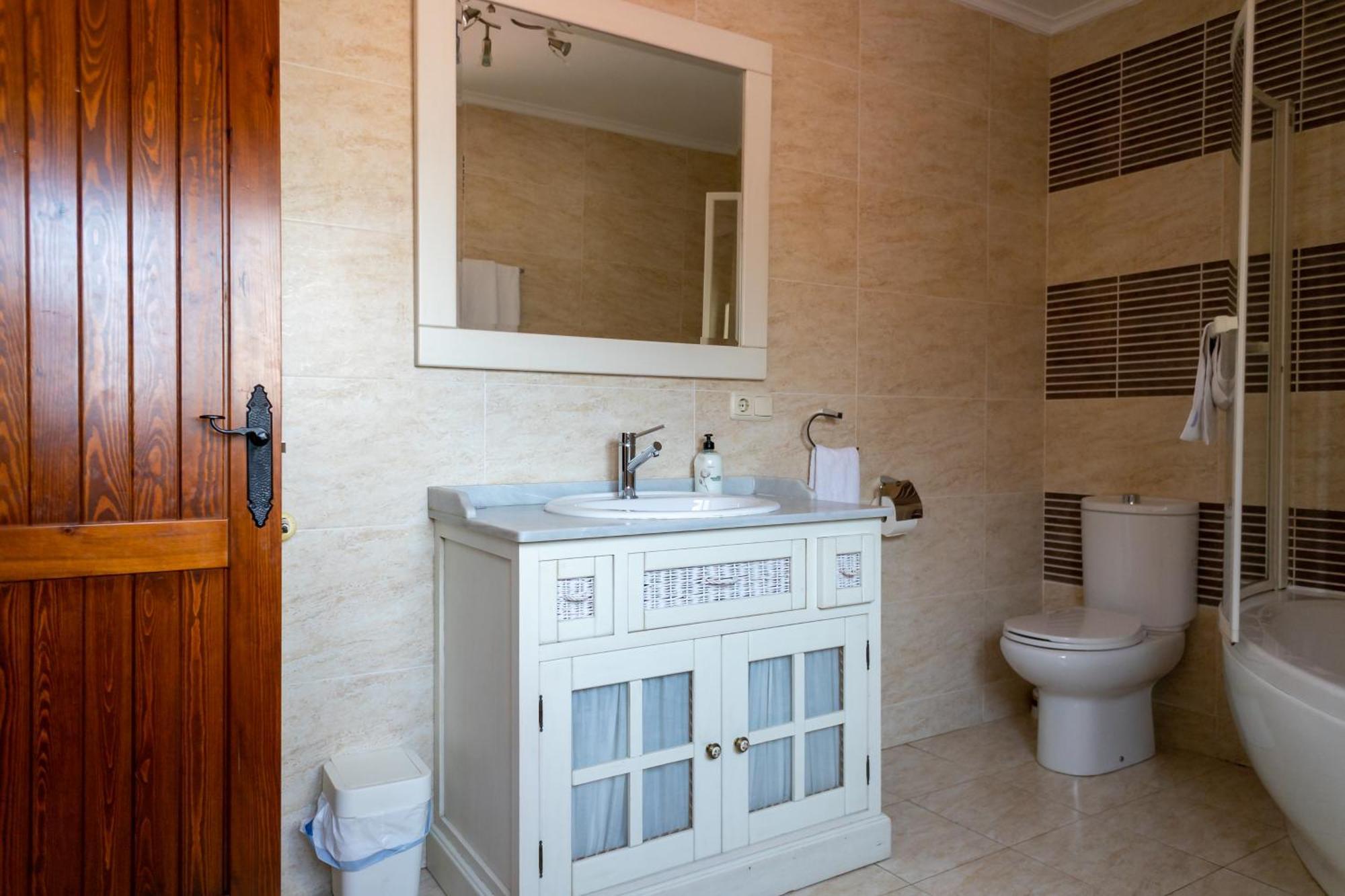 Dona Elvira Y Dona Sol Villa Vivar del Cid Екстериор снимка