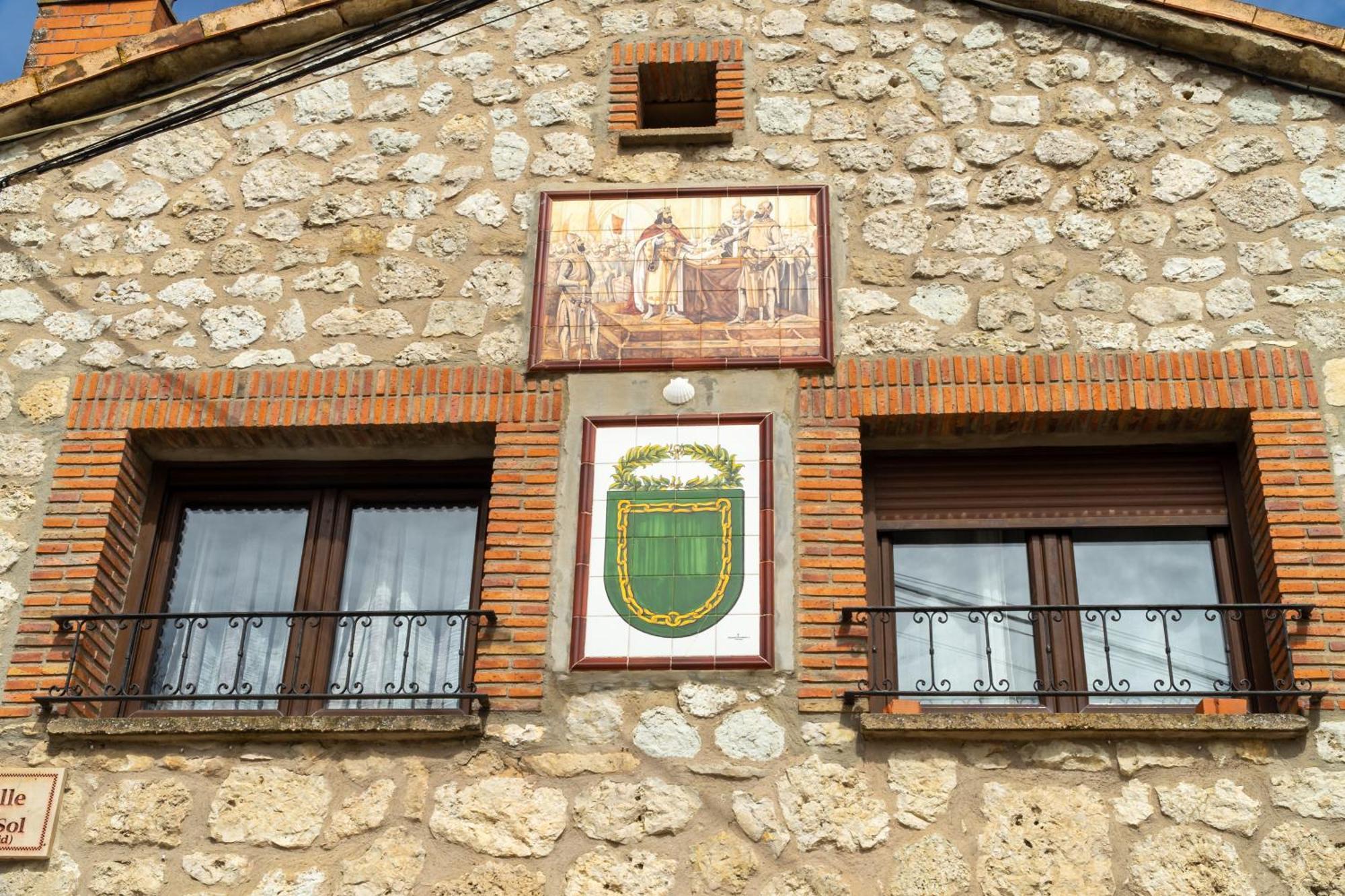 Dona Elvira Y Dona Sol Villa Vivar del Cid Екстериор снимка